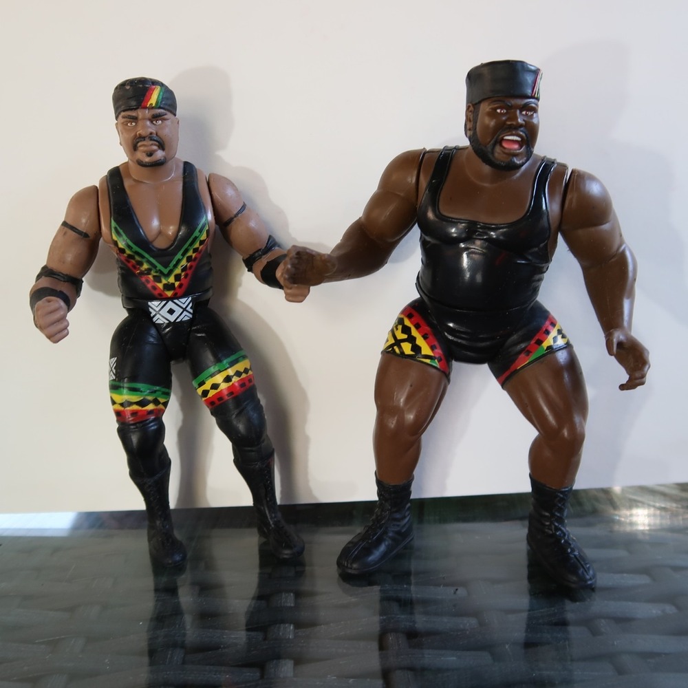 Mark Henry vs  D'Lo Brown Wrestling Figure Vintage lot WWF 90s WWE
